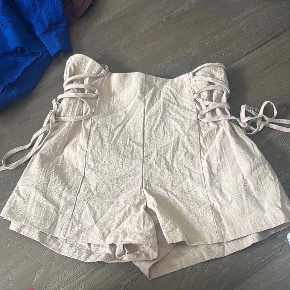 Women's Cream Lace-Up Shorts